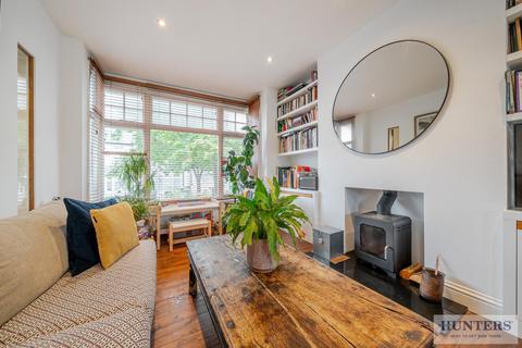 34 Brodrick Grove, London, SE2 0SS