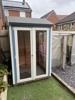 3 bedroom end of terrace house to rent, Medlar Close, Bristol BS10