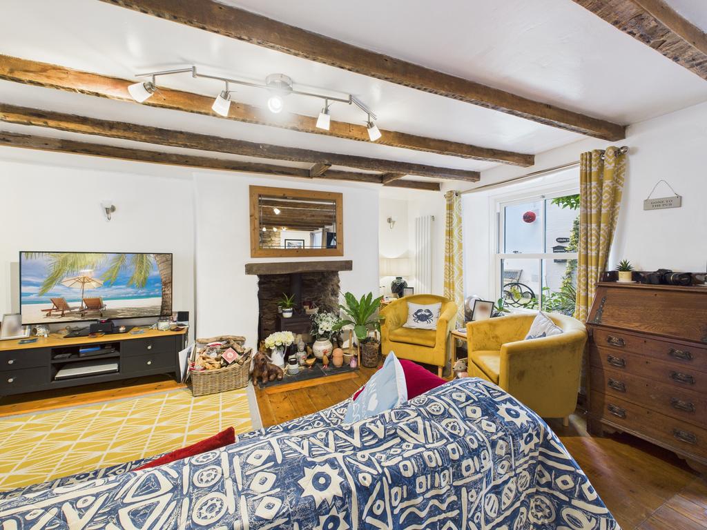 Cam05627 g0 pr0022 still036