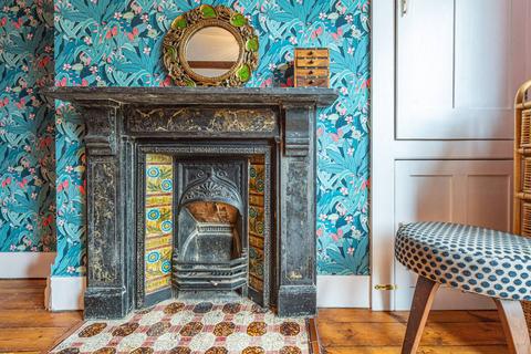 5 bedroom terraced house for sale, Holmewood Gardens, Brixton Hill, London, SW2
