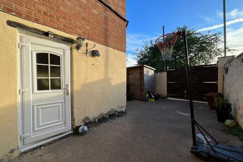 undefined, St. Rollox Street, Hebburn