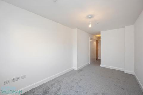 2 bedroom apartment for sale, Royal View, Brighton BN2
