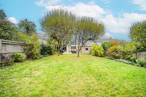57 Barnfield Road, St Albans, AL4 9UD