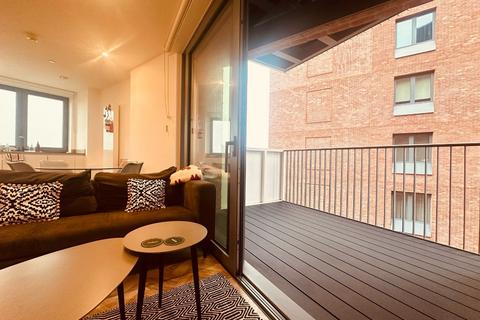 1 bedroom apartment for sale, River Apartments, Gillender Street, Bow E3