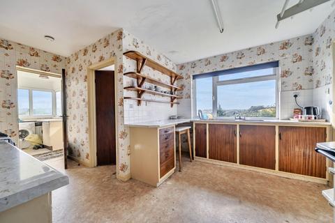 4 bedroom detached bungalow for sale, Station Road, Lodddiswell