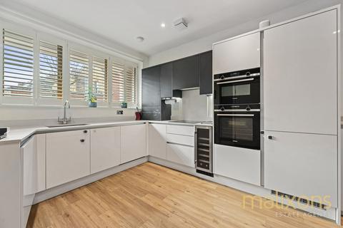 undefined, Caithness Road, Mitcham CR4