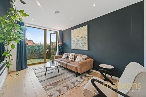 undefined, Caithness Road, Mitcham CR4