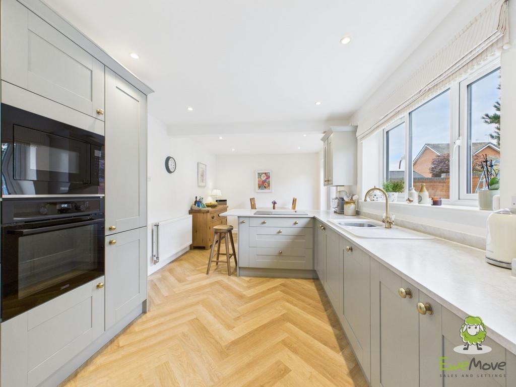 Cam02463 g0 pr0086 still012