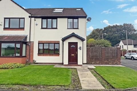 3 bedroom semi-detached house for sale, Wingates Lane, Westhoughton, BL5