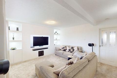 3 bedroom semi-detached house for sale, Wingates Lane, Westhoughton, BL5