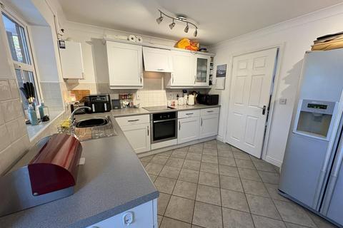 undefined, Crosse Close, Weedon, Northampton