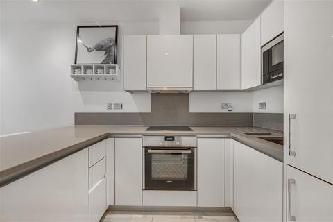 2 bedroom flat for sale, Longfield Avenue, London W5