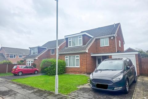 4 bedroom detached house to rent, Countess Close, Wimborne, BH21