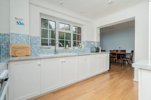 undefined, Tavistock Close, Woburn Sands, Milton Keynes, MK17