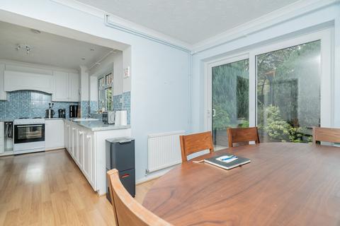undefined, Tavistock Close, Woburn Sands, Milton Keynes, MK17