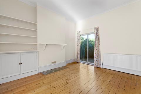 5 bedroom house to rent, Barrington Road, London N8