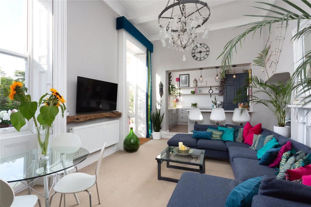 Sitting/Dining Room