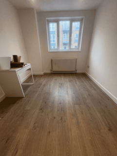 6 bedroom semi-detached house to rent, Uamvar Street, London, E14