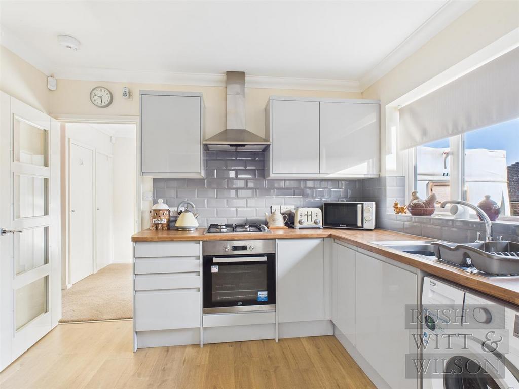 CAM03417 G0-PR0870-STILL003.jpg