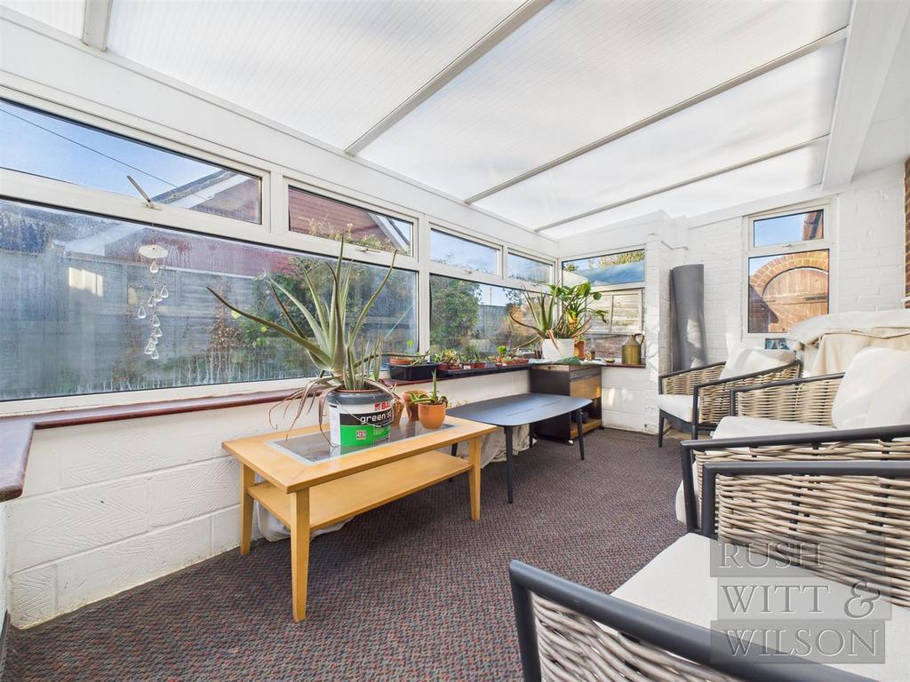 CAM03417 G0-PR0870-STILL012.jpg