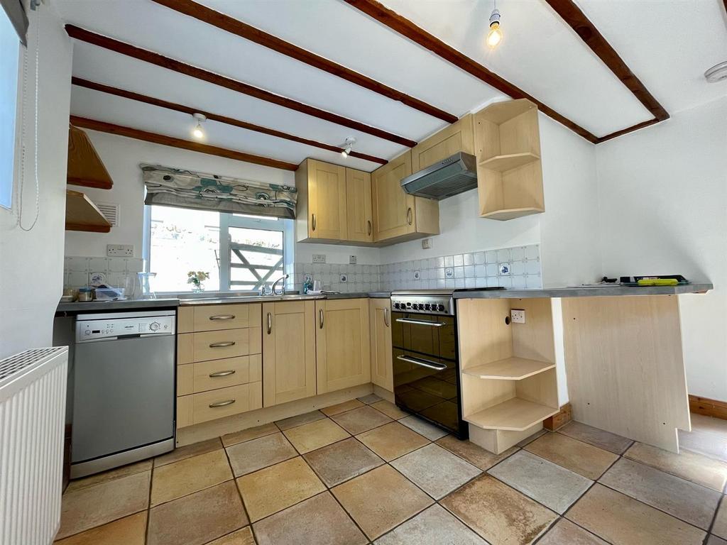 D. NEW KITCHEN.jpg