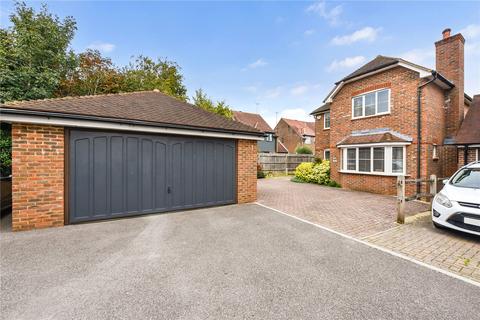 4 bedroom detached house for sale, Pine Close, Westergate, Chichester, West Sussex, PO20