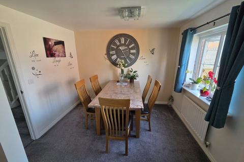 undefined, Willowdale, Leeds, LS10