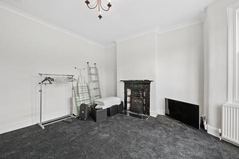 2 bedroom apartment to rent, Allison Road, London N8