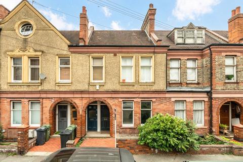 2 bedroom maisonette for sale, Hailsham Avenue, London SW2