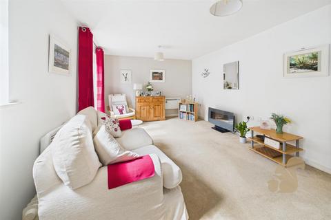 2 bedroom flat for sale, Eider Close, Stowmarket IP14