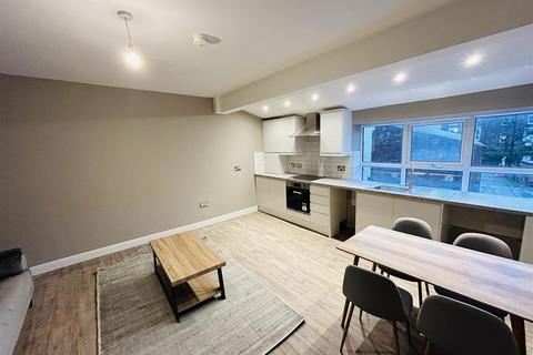 Hyde Park Villas, Hyde Park, Leeds, LS6 1BH