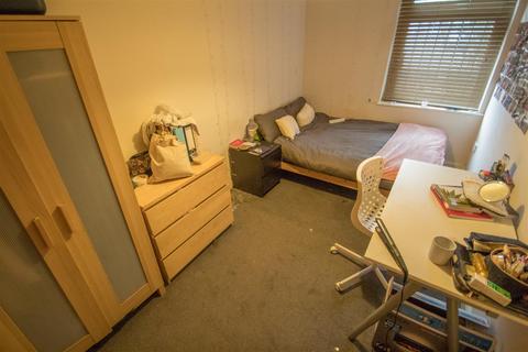 undefined, Inglewood Terrace, Woodhouse,  Leeds LS6 2HT