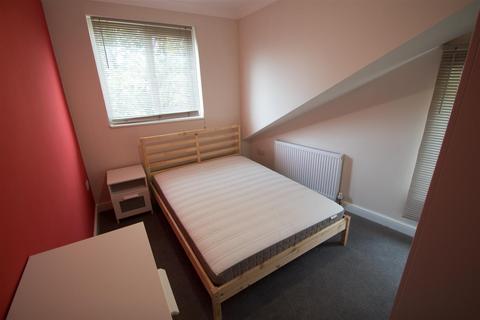 undefined, Inglewood Terrace, Woodhouse, Leeds, LS6 2HT