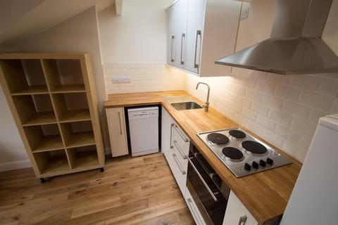 undefined, Inglewood Terrace, Woodhouse, Leeds, LS6 2HT