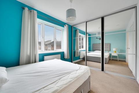 8 Midgham Way, Reading, RG2 0WW