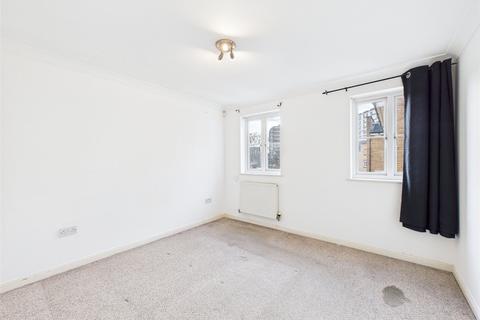 undefined, Kidman Close, Romford RM2