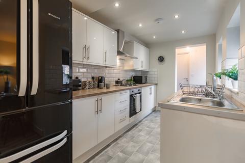 undefined, Gwendoline Street, L8 8EZ,