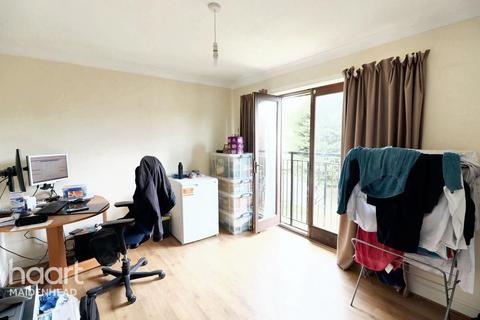 undefined, Lindores Road, Maidenhead