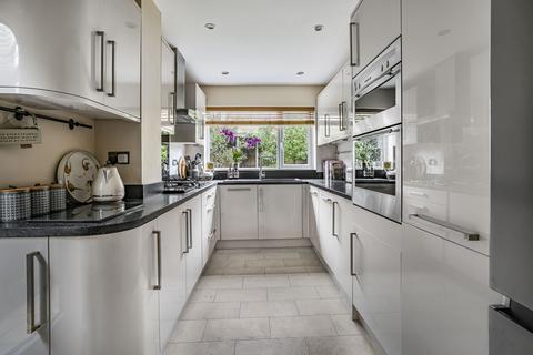 undefined, Dunstable Road, Caddington, Luton, LU1