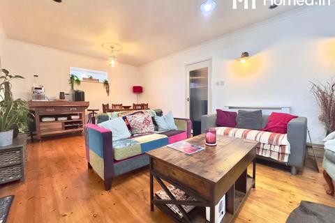 undefined, Howard Road, Horsham