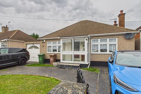 2 bedroom detached bungalow for sale, Vincent Close, Corringham, SS17