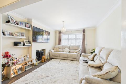 2 bedroom detached bungalow for sale, Vincent Close, Corringham, SS17