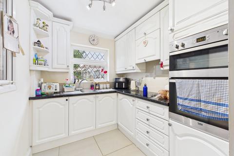 2 bedroom detached bungalow for sale, Vincent Close, Corringham, SS17