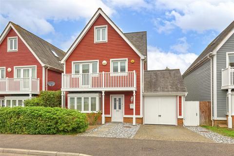 5 bedroom detached house for sale, The Lakes, Aylesford ME20