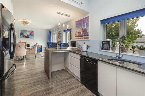 5 bedroom detached house for sale, The Lakes, Aylesford ME20