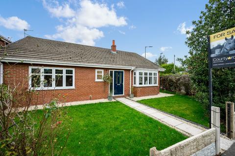 2 bedroom detached bungalow for sale, Lowton, Lancashire WA3