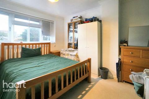 74 Erith Road, Erith, DA8 1QG