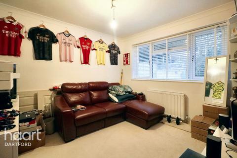 74 Erith Road, Erith, DA8 1QG