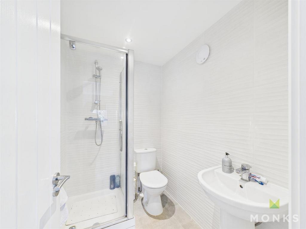 CAM01520 G0-PR0168-STILL016.jpg