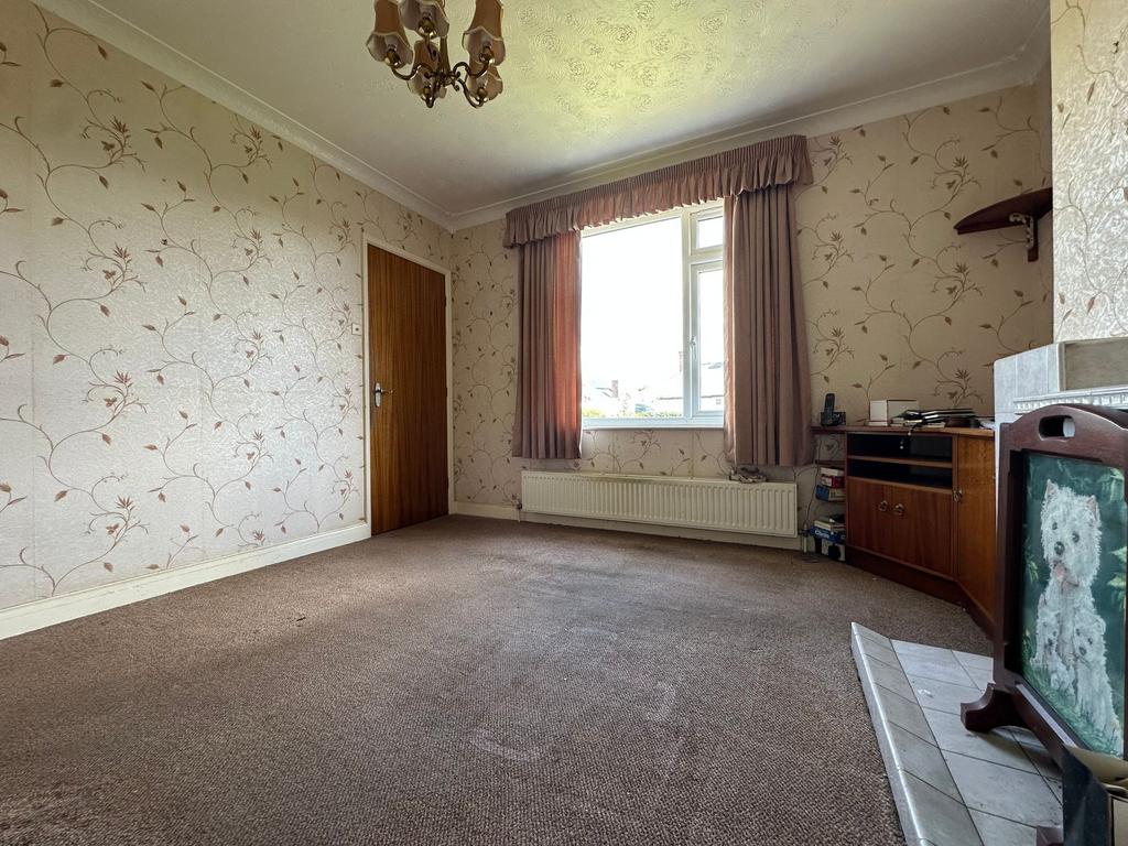 Front Lounge